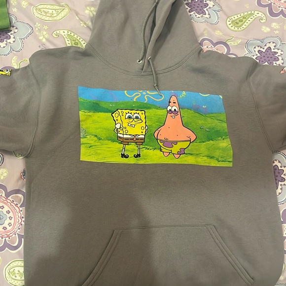 SpongeBob sweater - Picture 1 of 4